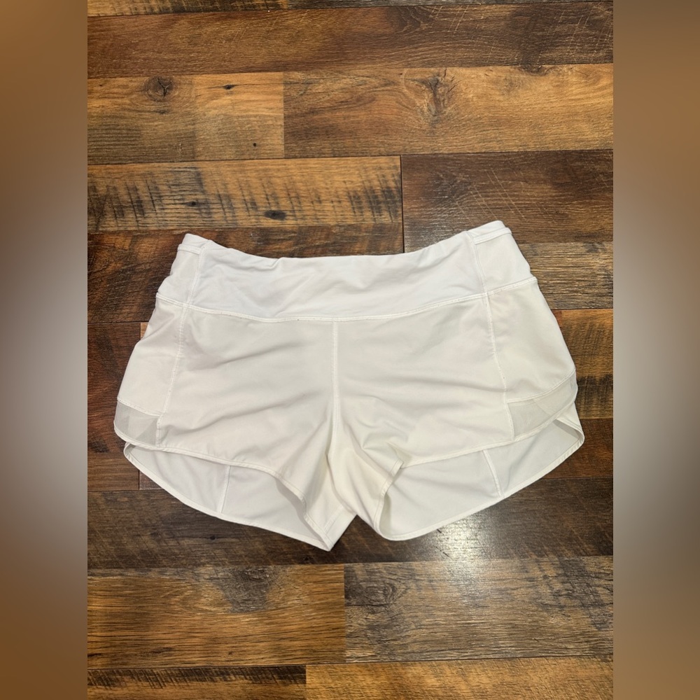 lulu lemon speed up low-rise 2.5”, white, size 8